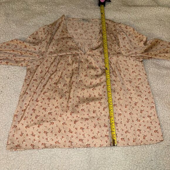 Madewell Satin Puff-Sleeve V-Neck Top in Baby's Breath Pink Medium EUC - Picture 9 of 11